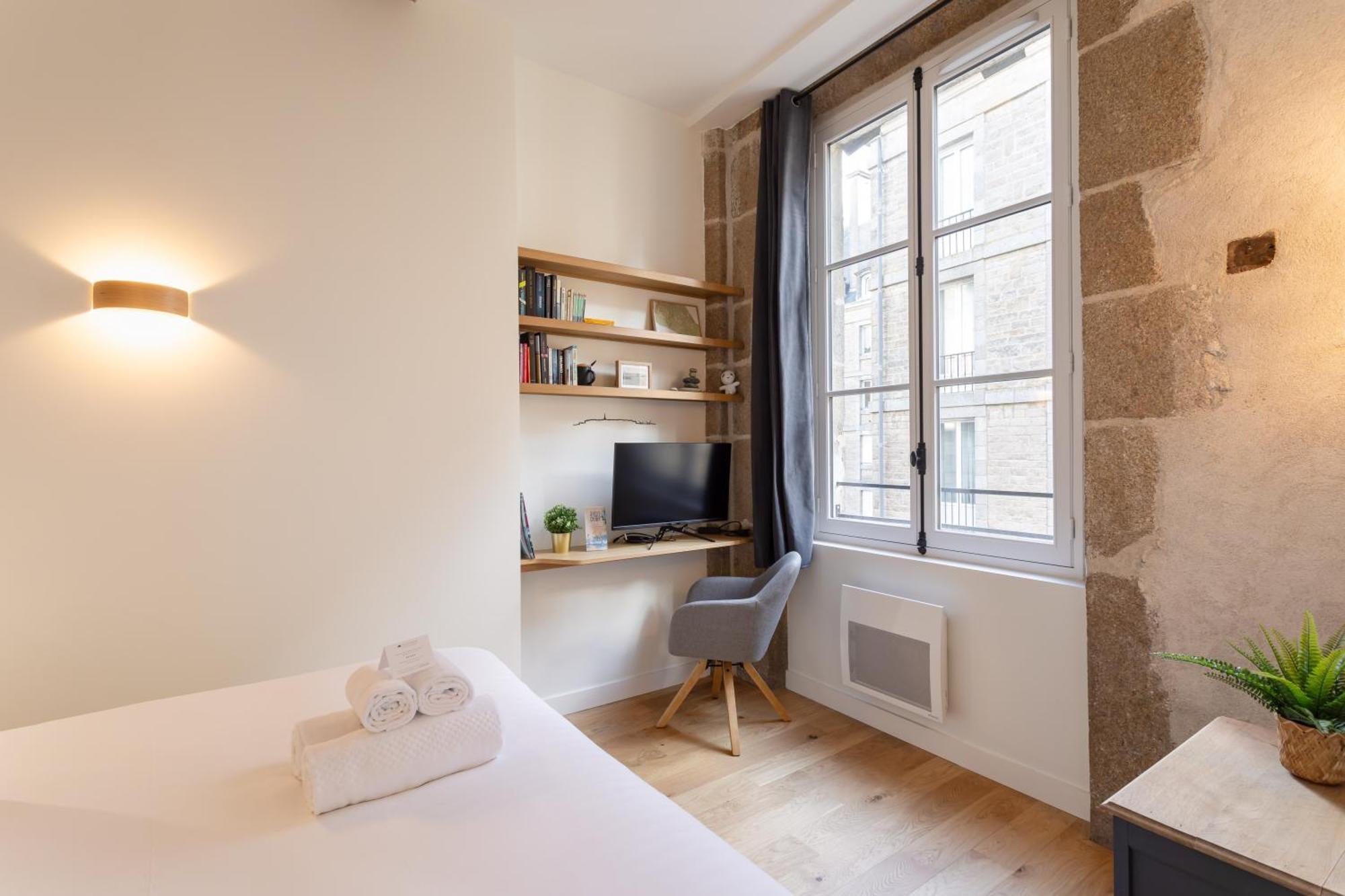 Le Kodama - Appt En Plein Coeur De St Malo Сен-Мало Экстерьер фото